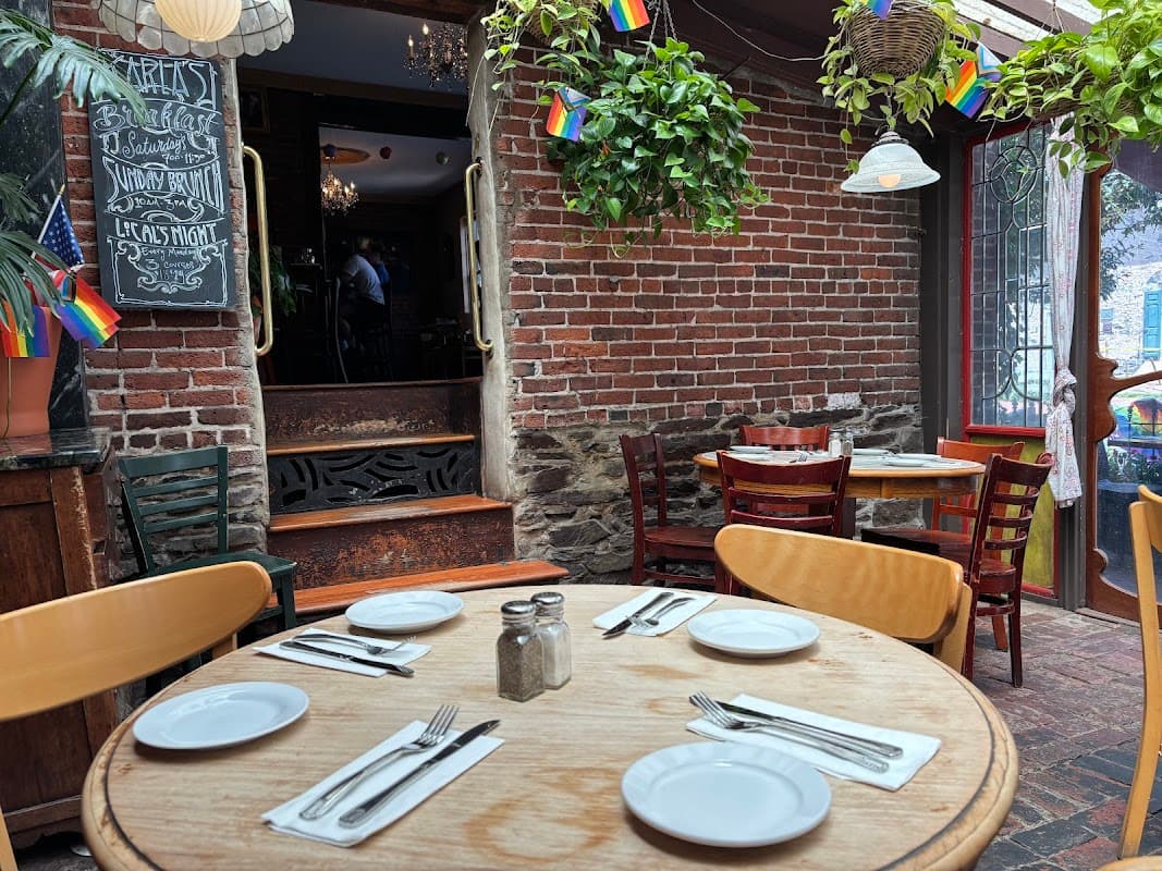 Karla's Restaurant & Bar restaurant photo