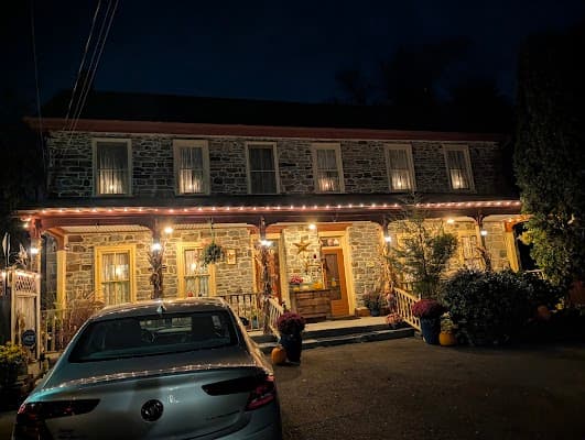 Arielle's Country Inn restaurant photo