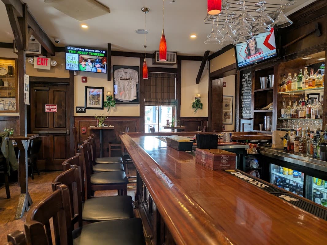 Continental Tavern restaurant photo